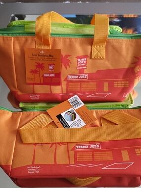 Trader Joe's Orange & Green Insulated Mini Bag Brandnew